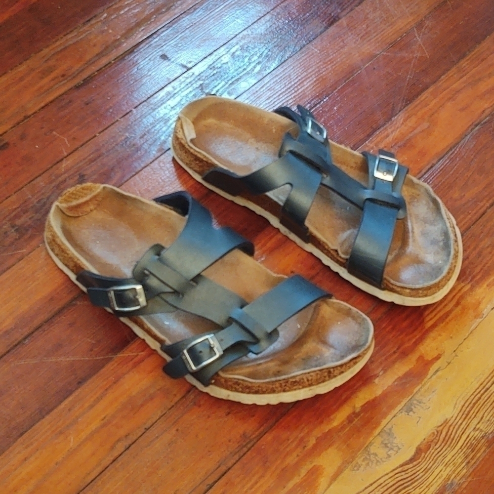 Birki's by Birkenstock Navy Double Strap Sandals Sz 8.5?